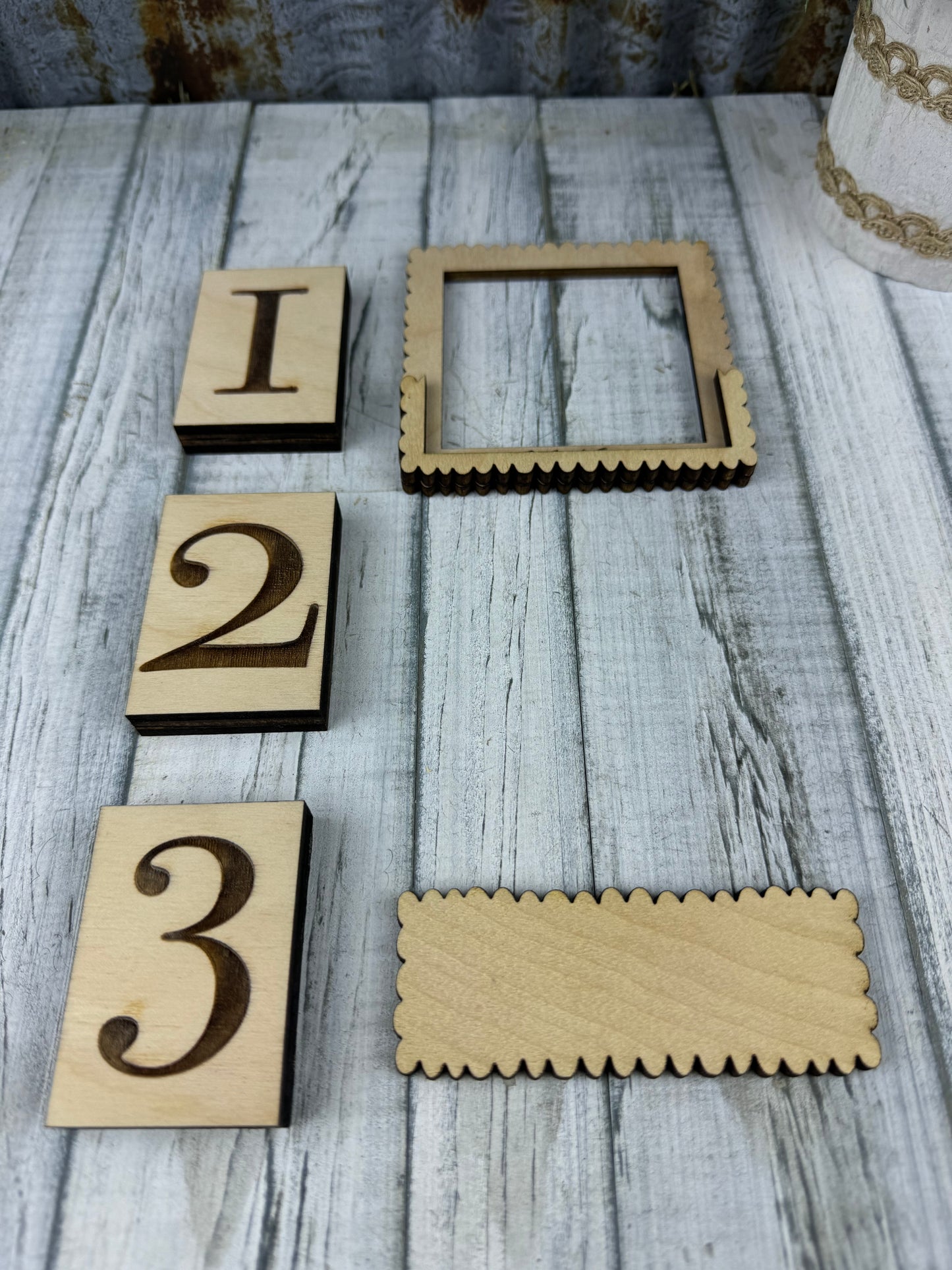 Interchangeable Picture Frames DIY Kit