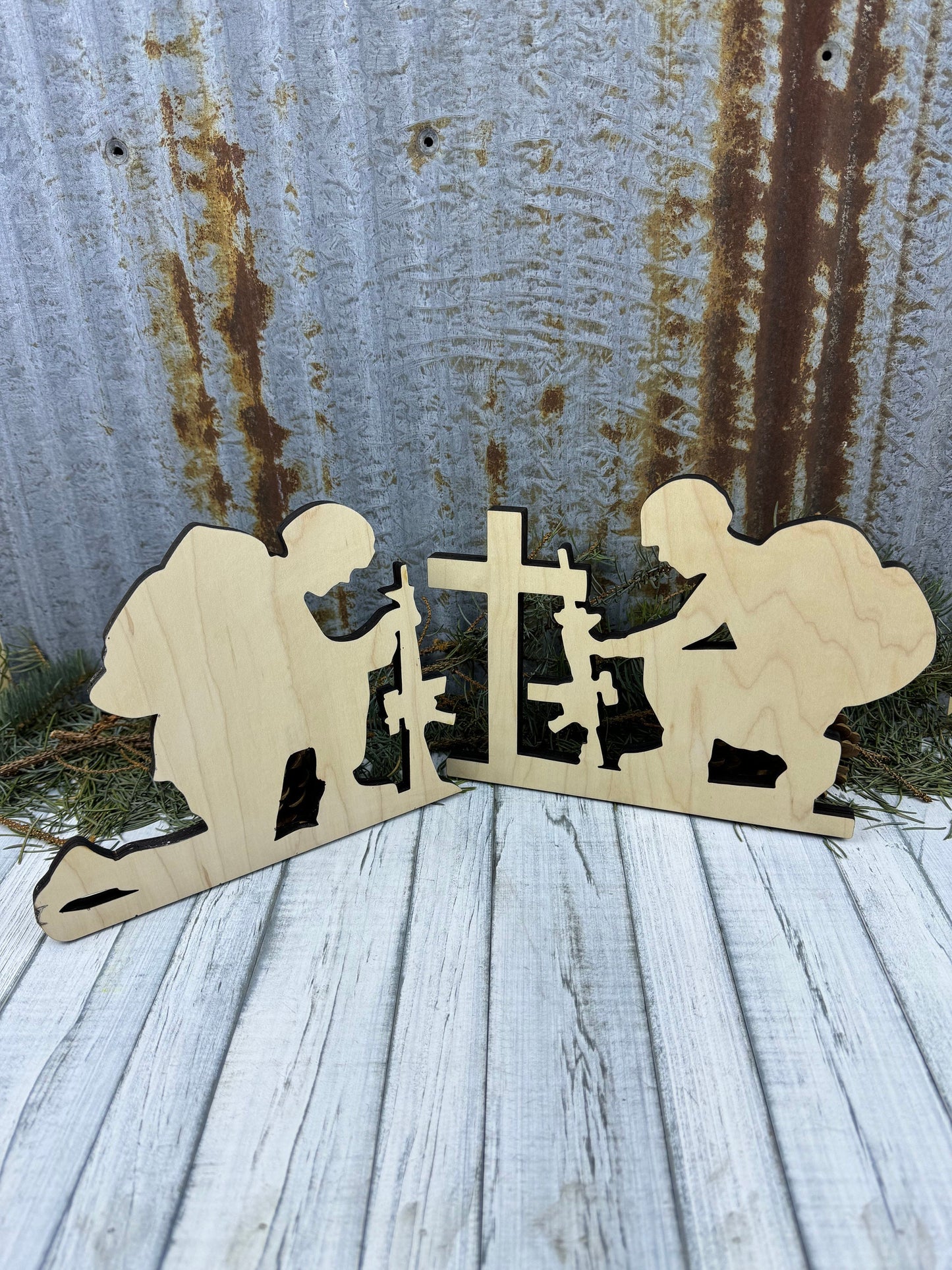 Soldier Kneeling - DIY- Kit- Veterans