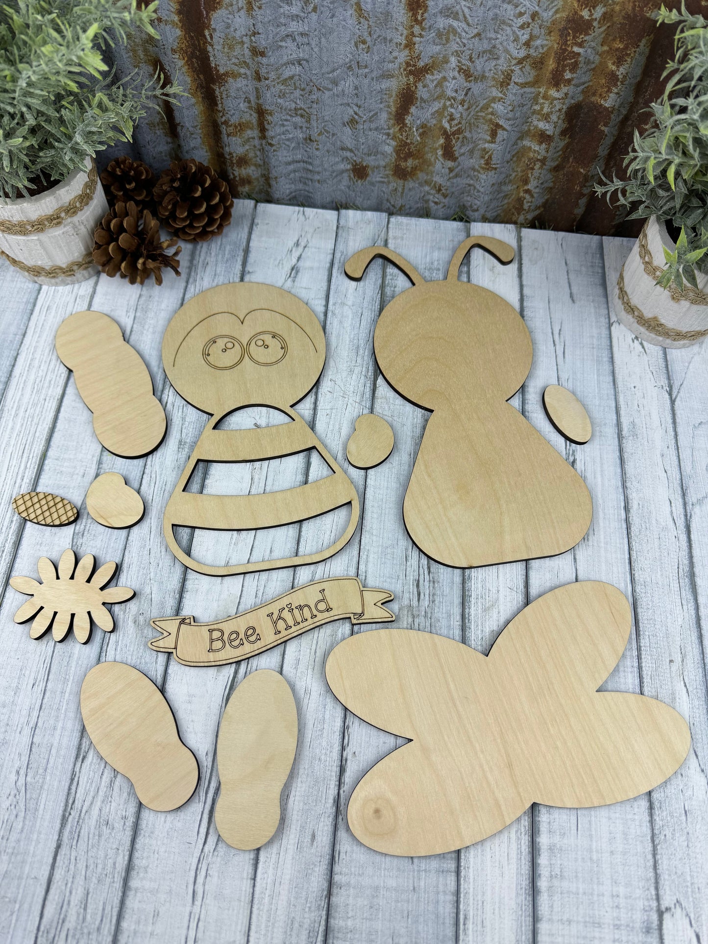 Sitting Bee - DIY - Kit - Bumble Bee